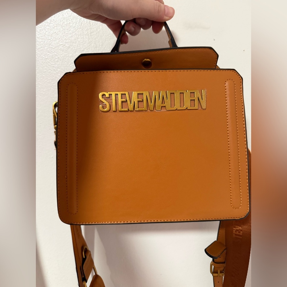 Steve Madden bevelyn bag (like new)